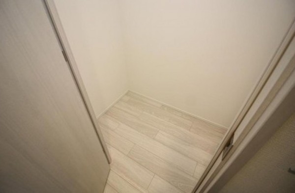 川西市東多田、マンションの収納画像です