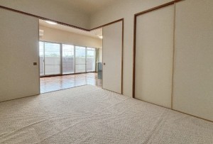 川西市見野、マンションの居間画像です