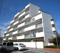 川西市丸の内町、マンションの画像です