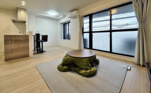 川西市久代、マンションの画像です
