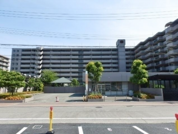川西市久代、マンションの画像です