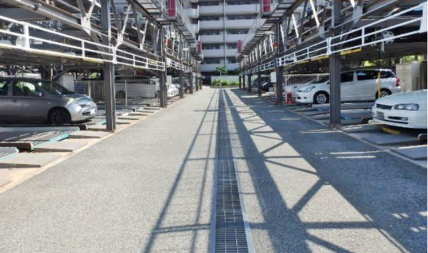 川西市久代、マンションの画像です