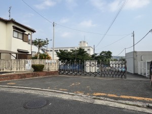 川西市西多田、新築一戸建ての小学校画像です