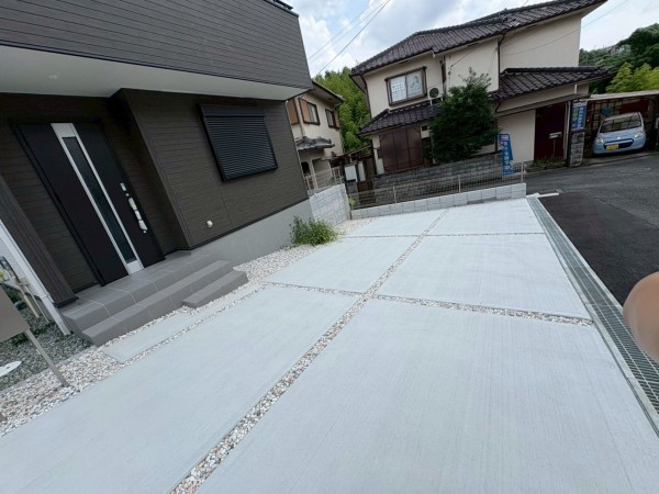 川西市西多田、新築一戸建ての外観画像です