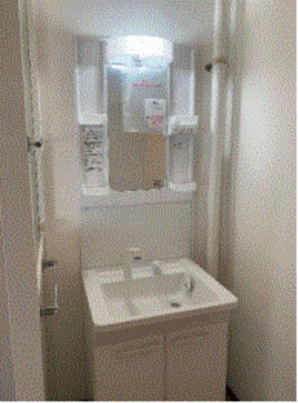 川西市清和台、マンションの洗面画像です