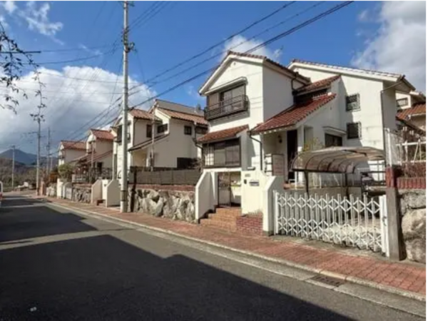 川西市緑台、中古一戸建ての画像です