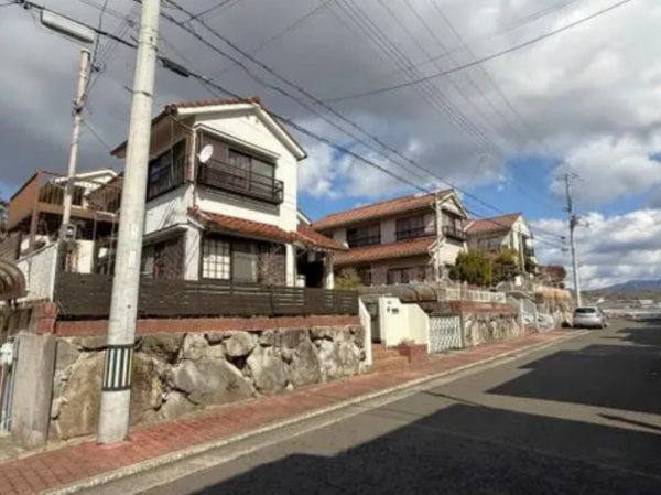川西市緑台、中古一戸建ての画像です