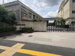 川西市丸山台、中古一戸建ての小学校画像です