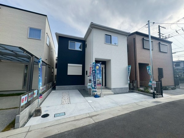 川西市山下町、新築一戸建ての外観画像です