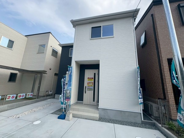 川西市山下町、新築一戸建ての外観画像です