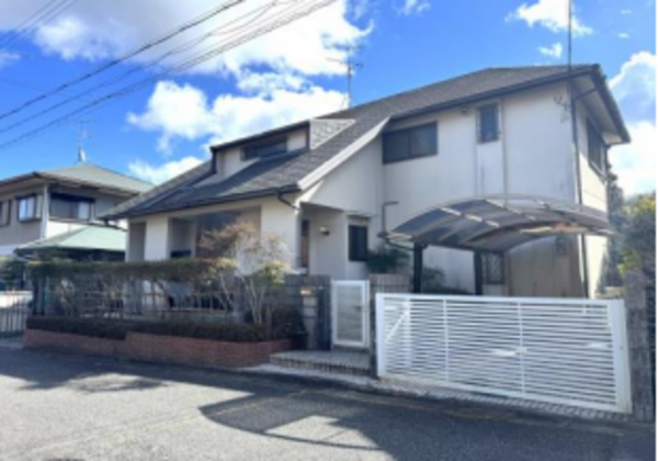 川西市けやき坂、中古一戸建ての画像です