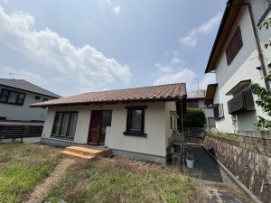 川西市水明台、中古一戸建ての外観画像です