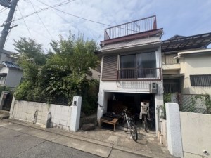 川西市下財町、中古一戸建ての外観画像です