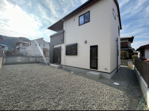 川西市清和台、新築一戸建ての外観画像です