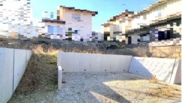 川西市鴬台、土地の画像です