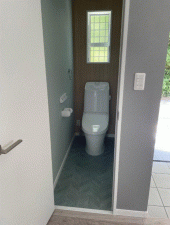 川西市鼓が滝、新築一戸建てのトイレ画像です