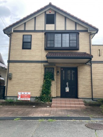 川西市けやき坂、中古一戸建ての外観画像です