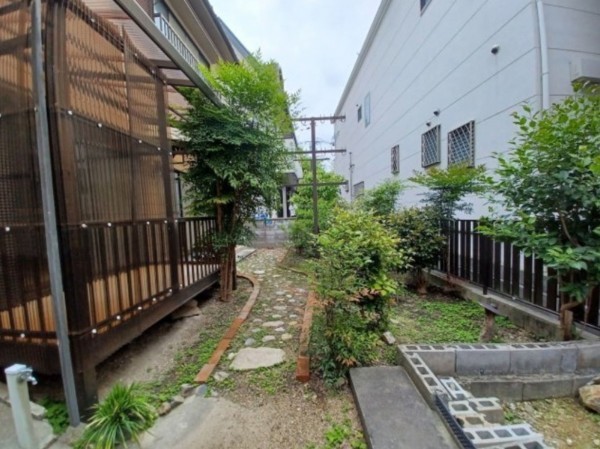 川西市南花屋敷、土地の画像です