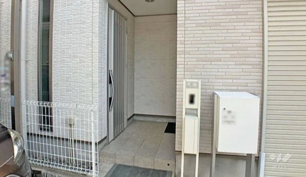 川西市南花屋敷、中古一戸建ての画像です