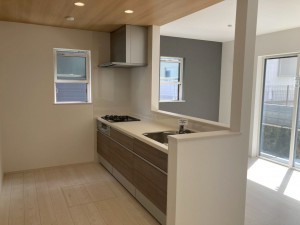 川西市清和台、新築一戸建てのキッチン画像です