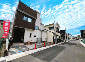 川西市東久代、新築一戸建ての外観画像です