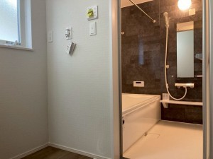 川西市大和、新築一戸建ての風呂画像です