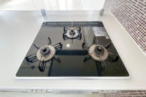 川西市けやき坂、中古一戸建てのキッチン画像です