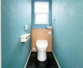 川西市けやき坂、中古一戸建てのトイレ画像です
