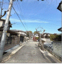 川西市小戸、土地の前面道路を含む現地写真画像です