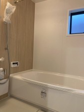 川西市東畦野、新築一戸建ての風呂画像です