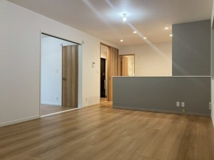 川西市東畦野、新築一戸建ての内装画像です