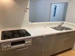 川西市東畦野、新築一戸建てのキッチン画像です