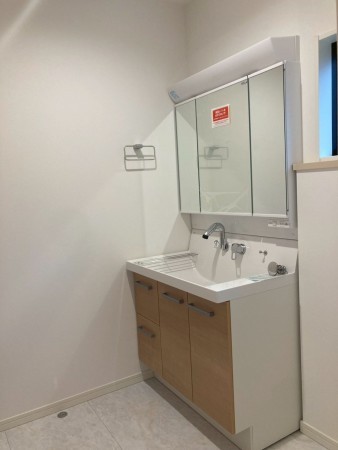 川西市東畦野、新築一戸建ての洗面画像です