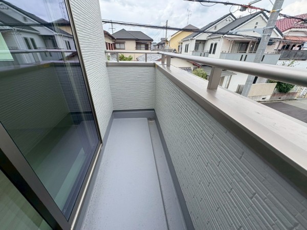 川西市西多田、新築一戸建てのバルコニー画像です