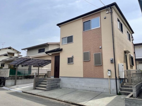 川西市水明台、中古一戸建ての外観画像です