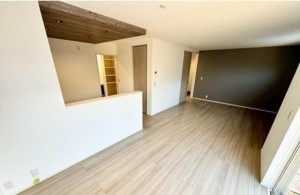 川西市緑台、新築一戸建ての居間画像です