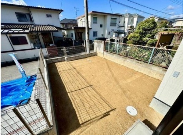 川西市緑台、新築一戸建ての外観画像です