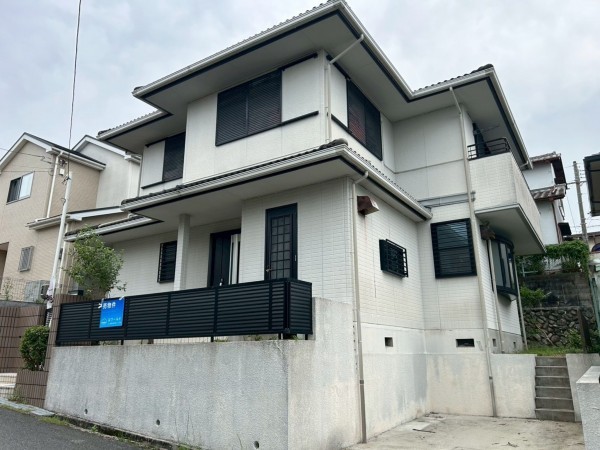 川西市大和、中古一戸建ての外観画像です