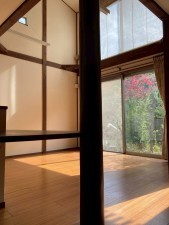 川西市清和台、中古一戸建ての居間画像です