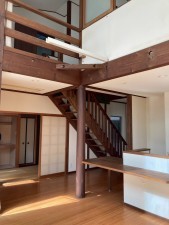 川西市清和台、中古一戸建ての居間画像です