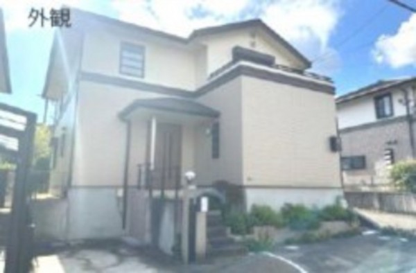 川西市南野坂、中古一戸建ての画像です
