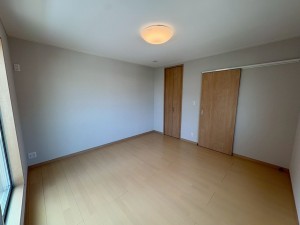 川西市丸の内町、新築一戸建ての子ども部屋画像です