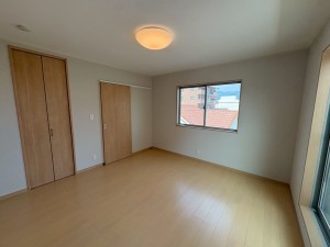 川西市丸の内町、新築一戸建ての子ども部屋画像です