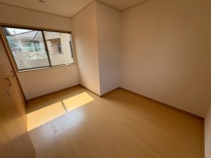 川西市丸の内町、新築一戸建ての子ども部屋画像です