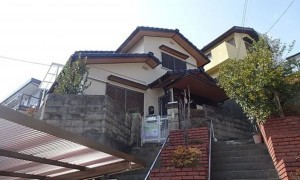 川西市萩原、中古一戸建ての外観画像です