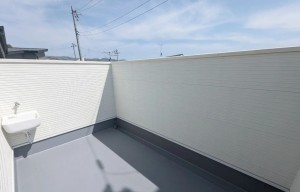 川西市笹部、新築一戸建てのバルコニー画像です