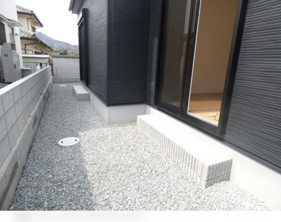 川西市水明台、中古一戸建ての外観画像です