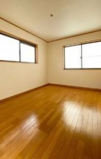 川西市丸山台、中古一戸建ての子ども部屋画像です