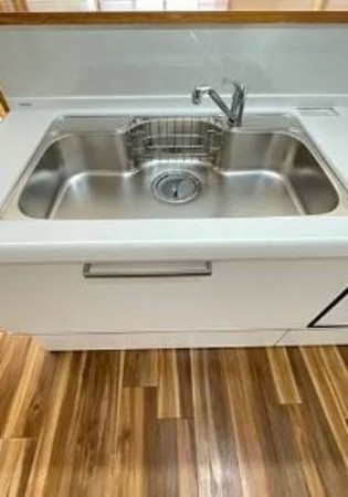 川西市丸山台、中古一戸建てのキッチン画像です