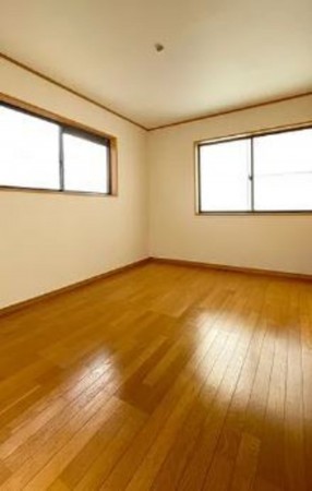 川西市丸山台、中古一戸建ての子ども部屋画像です